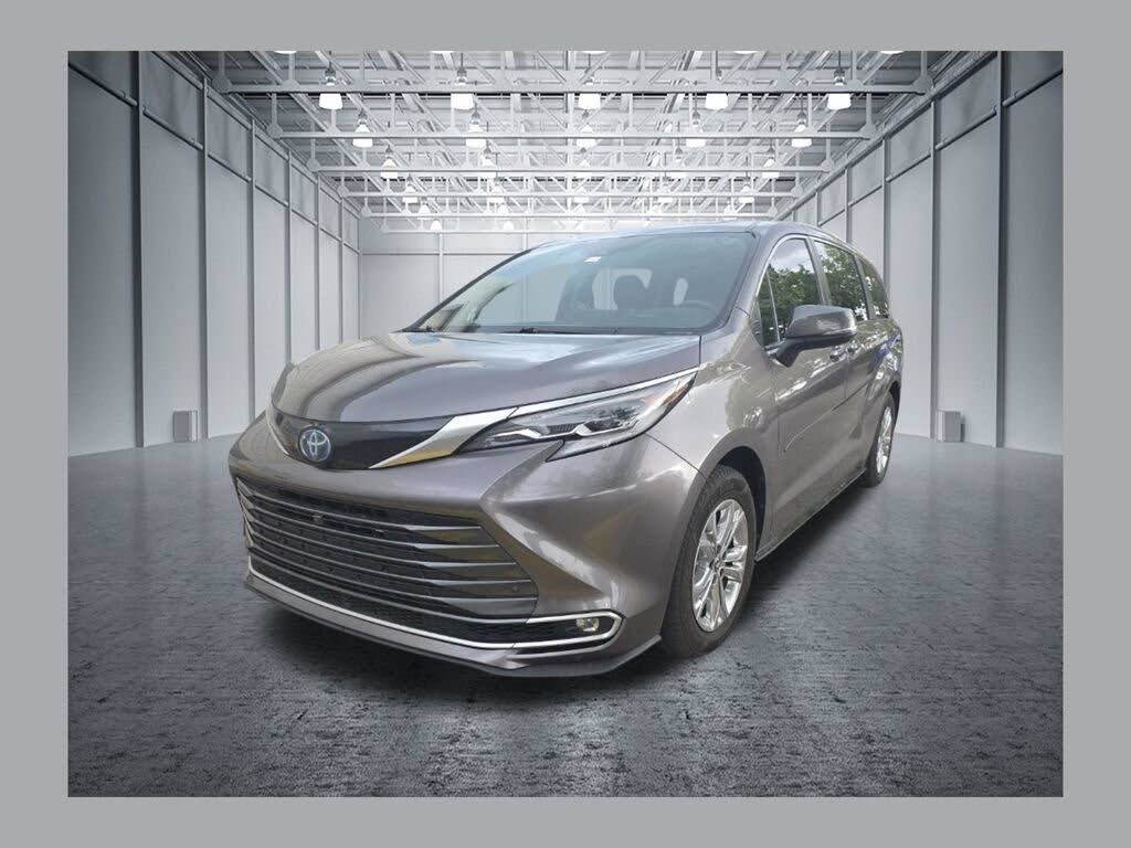2023 Toyota Sienna Platinum