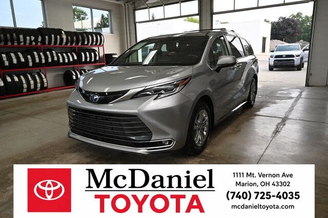 2023 Toyota Sienna Platinum 7-Passenger