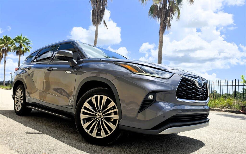 2020 Toyota Highlander Hybrid Platinum
