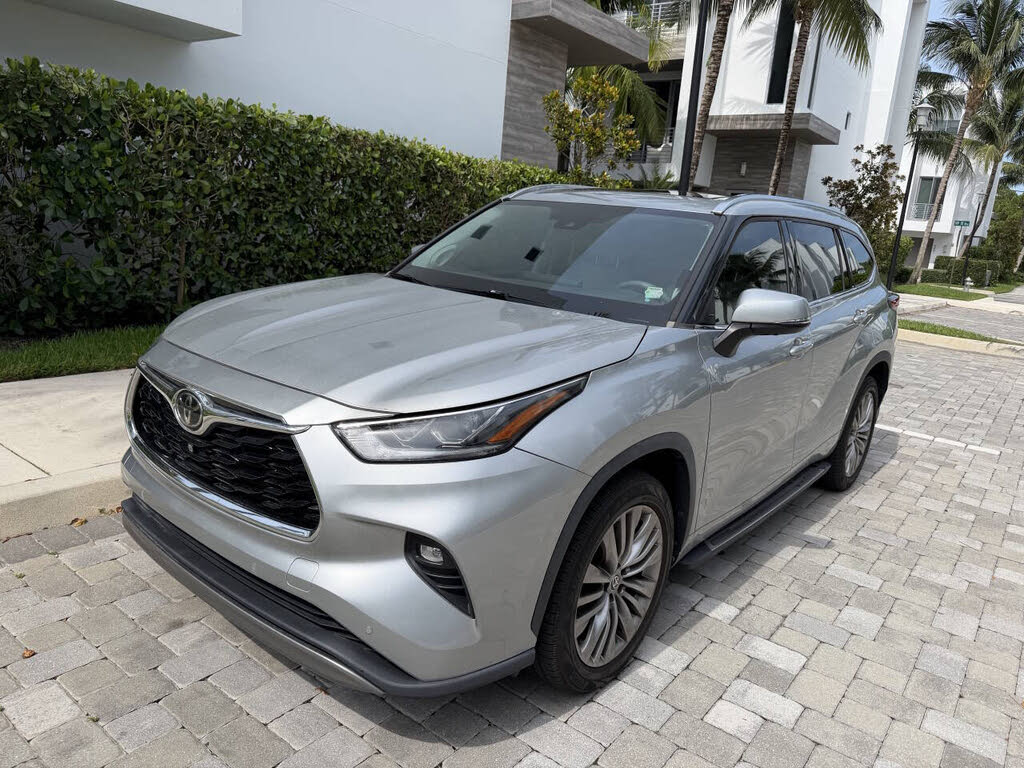 2022 Toyota Highlander Platinum