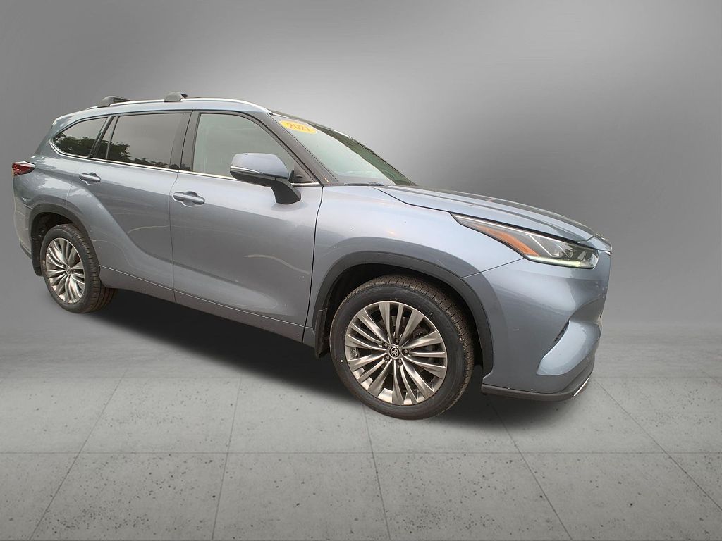 2021 Toyota Highlander