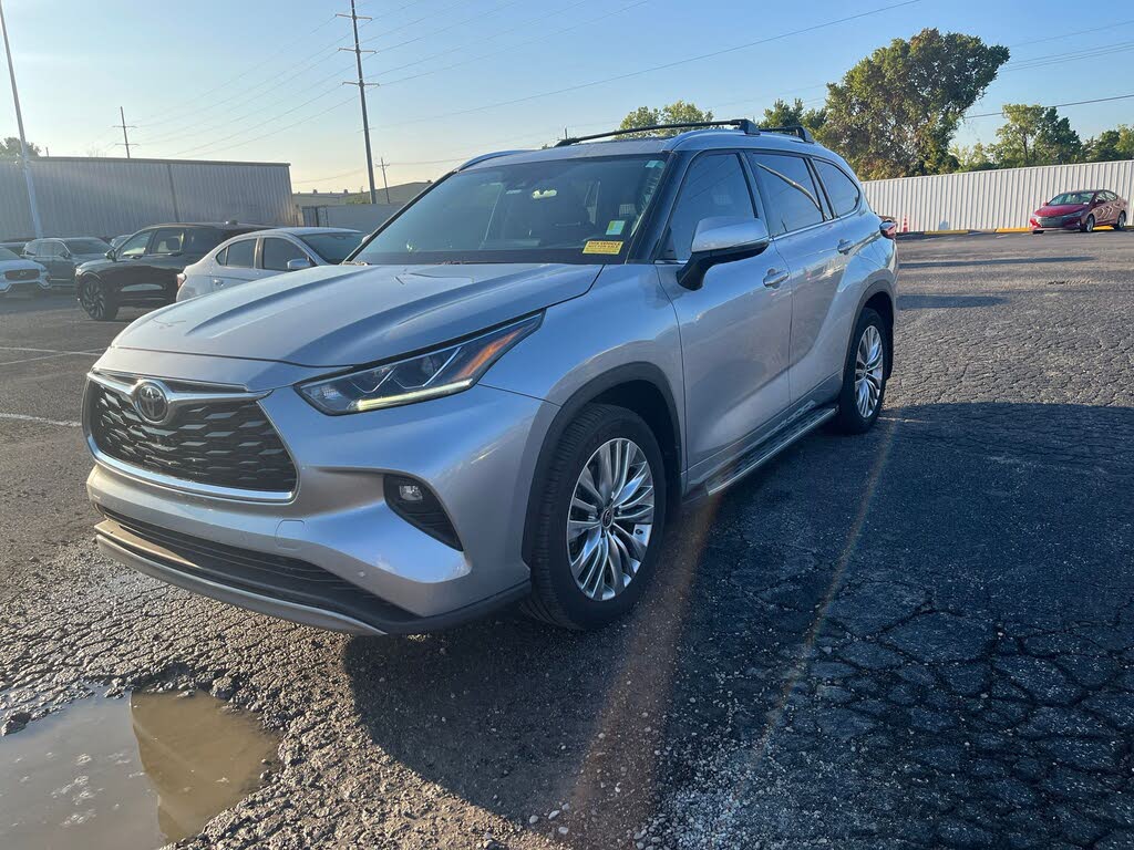 2022 Toyota Highlander Platinum