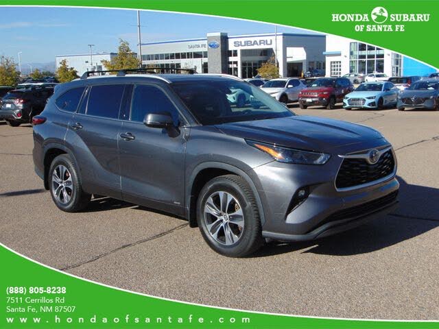 2022 Toyota Highlander Hybrid XLE