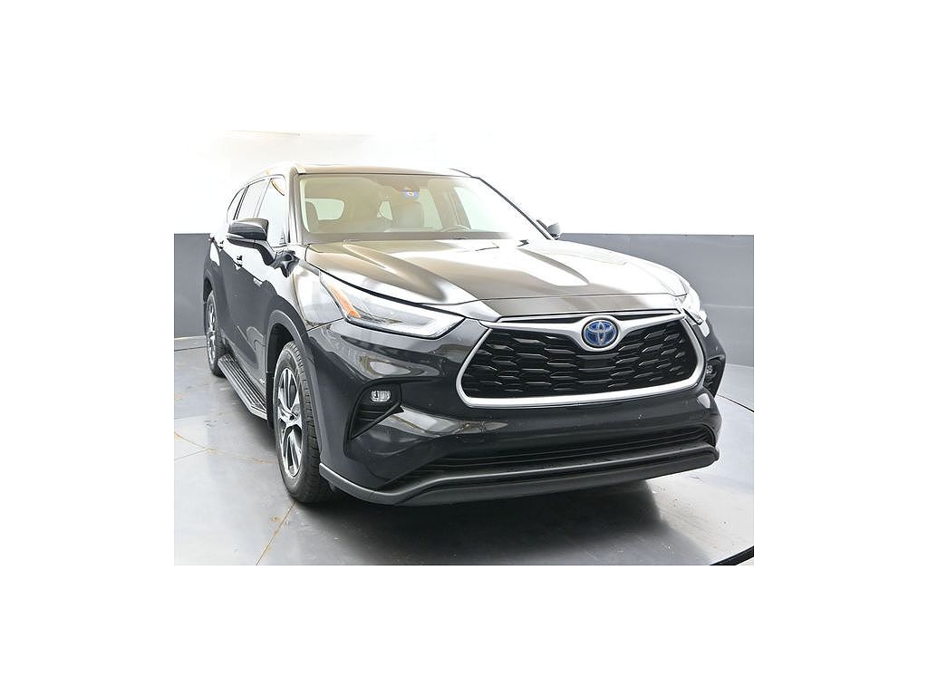 2021 Toyota Highlander Hybrid XLE