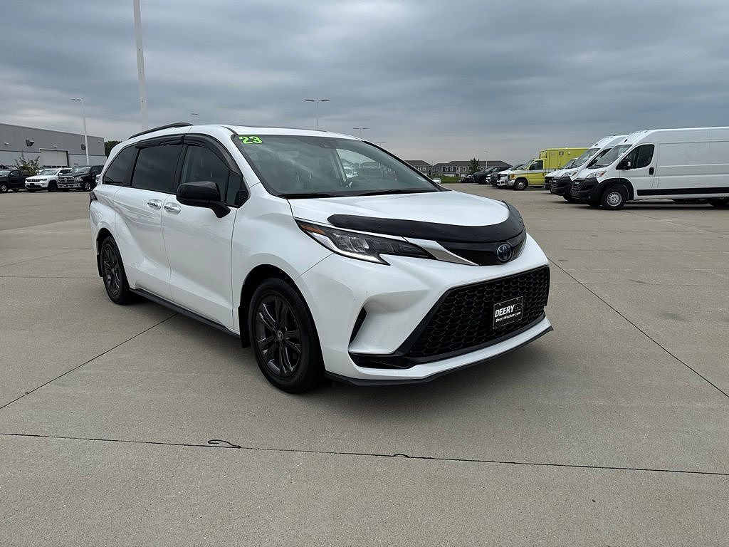 2023 Toyota Sienna XSE