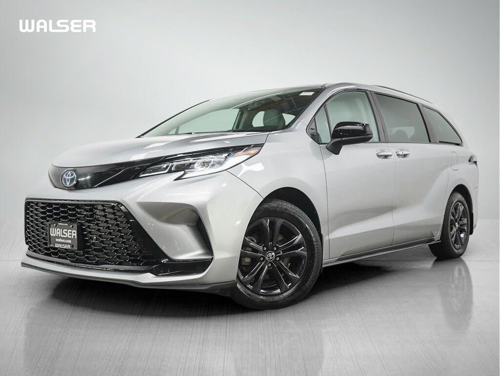 2025 Toyota Sienna XSE