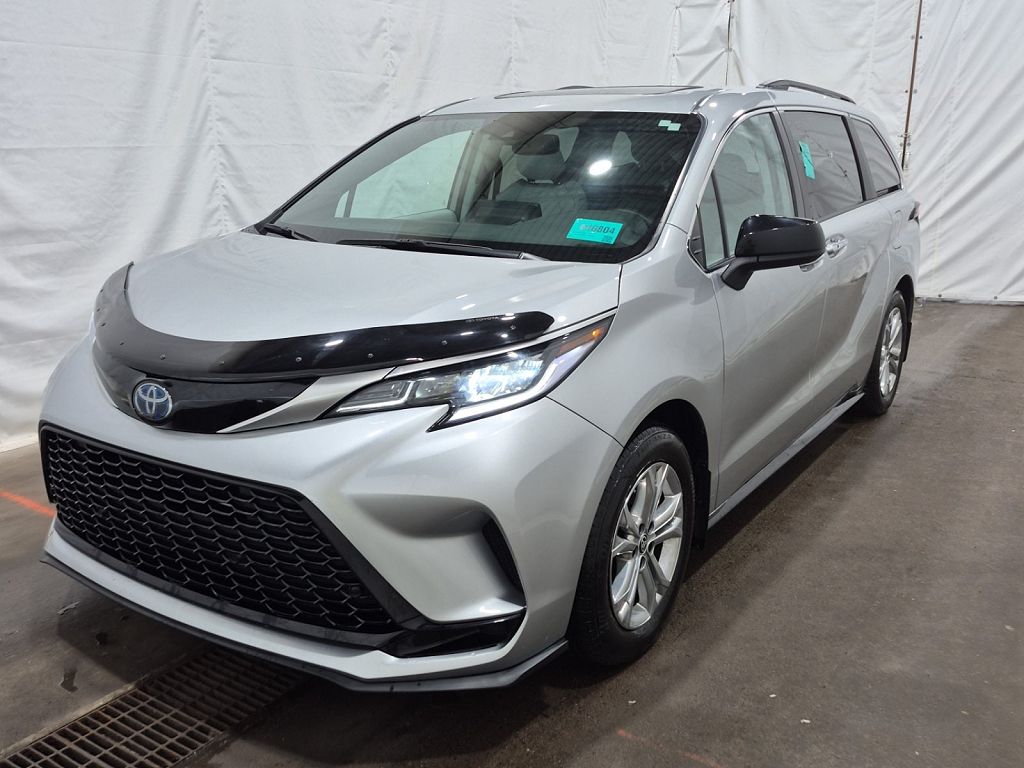 2023 Toyota Sienna XSE