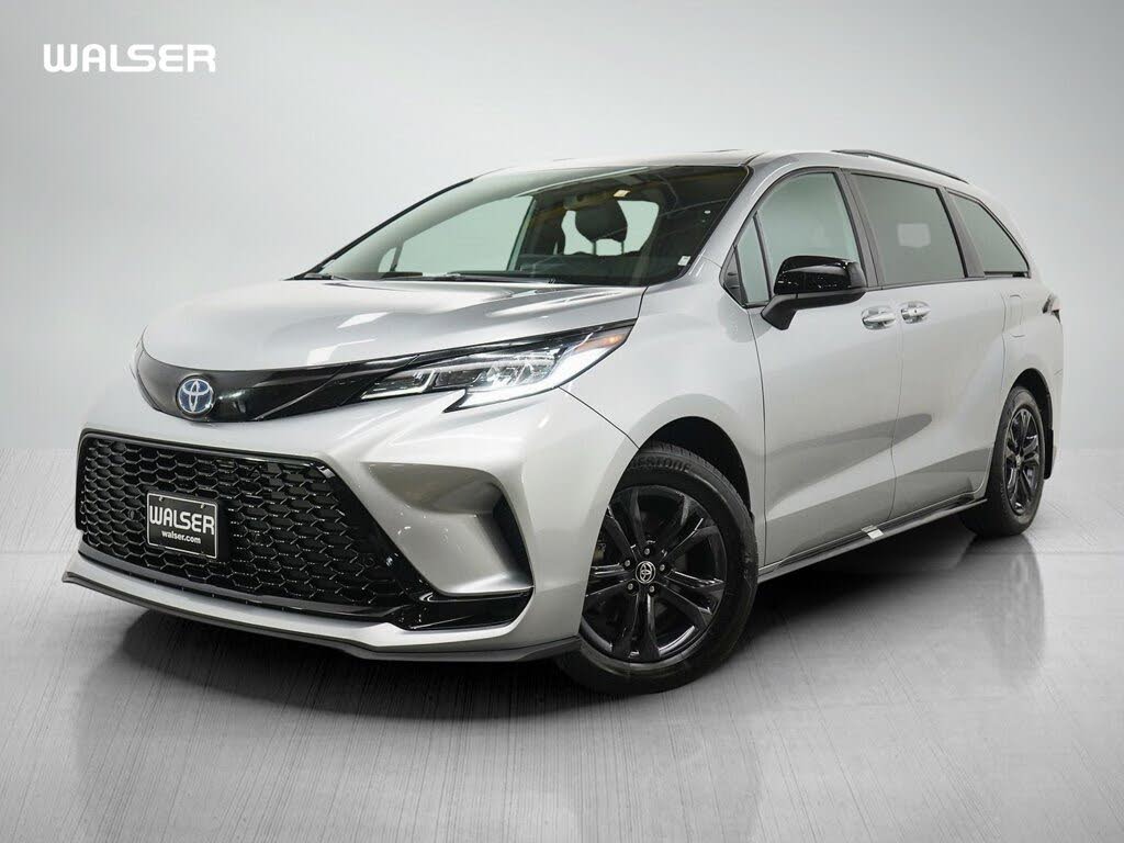 2025 Toyota Sienna XSE