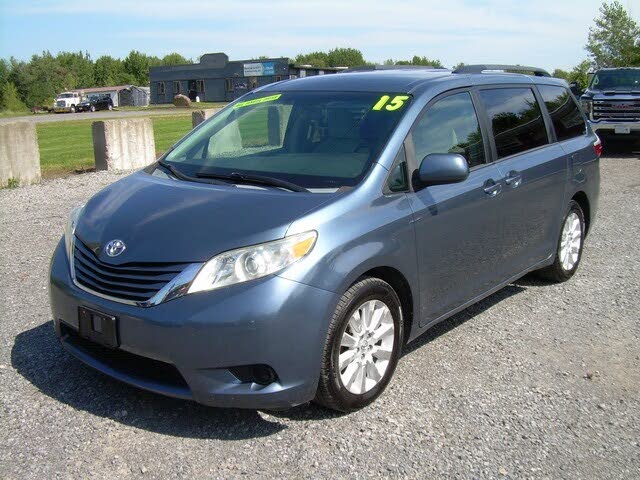 2015 Toyota Sienna LE 7-Passenger