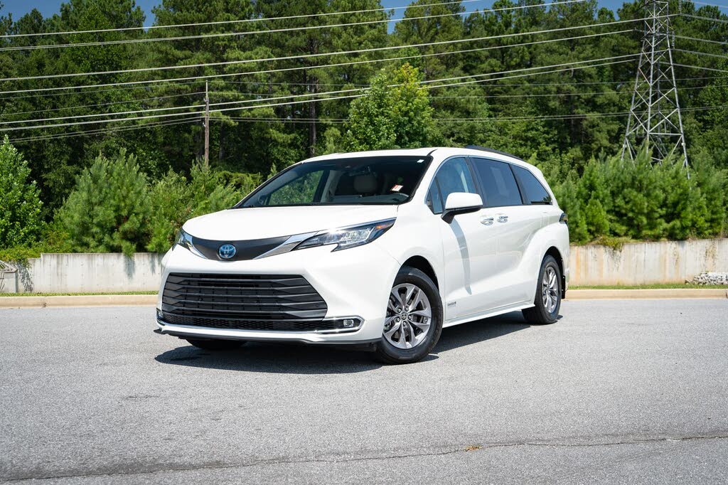 2021 Toyota Sienna XLE 7-Passenger
