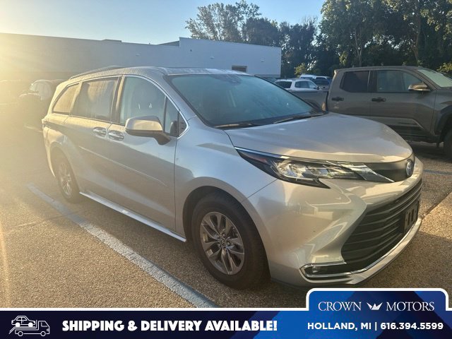 2023 Toyota Sienna XLE