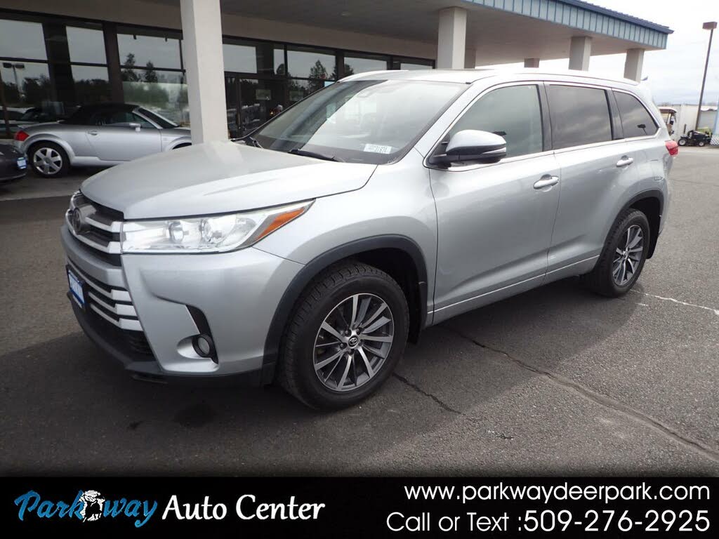 2017 Toyota Highlander SE