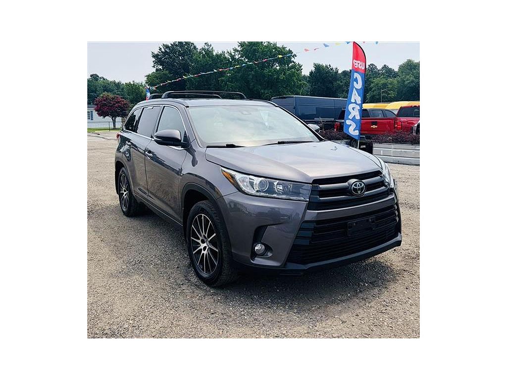 2017 Toyota Highlander SE