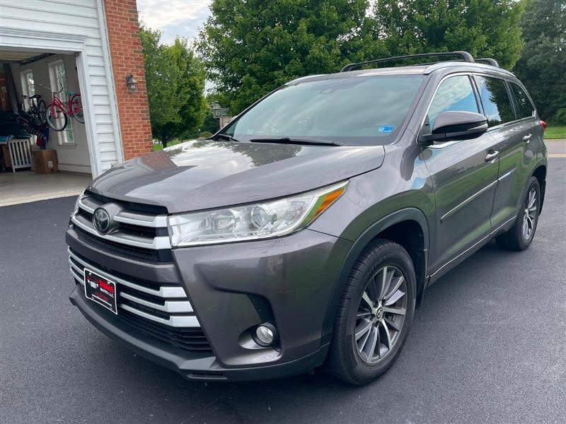 2017 Toyota Highlander SE