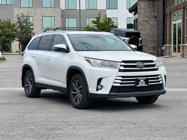 2019 Toyota Highlander SE