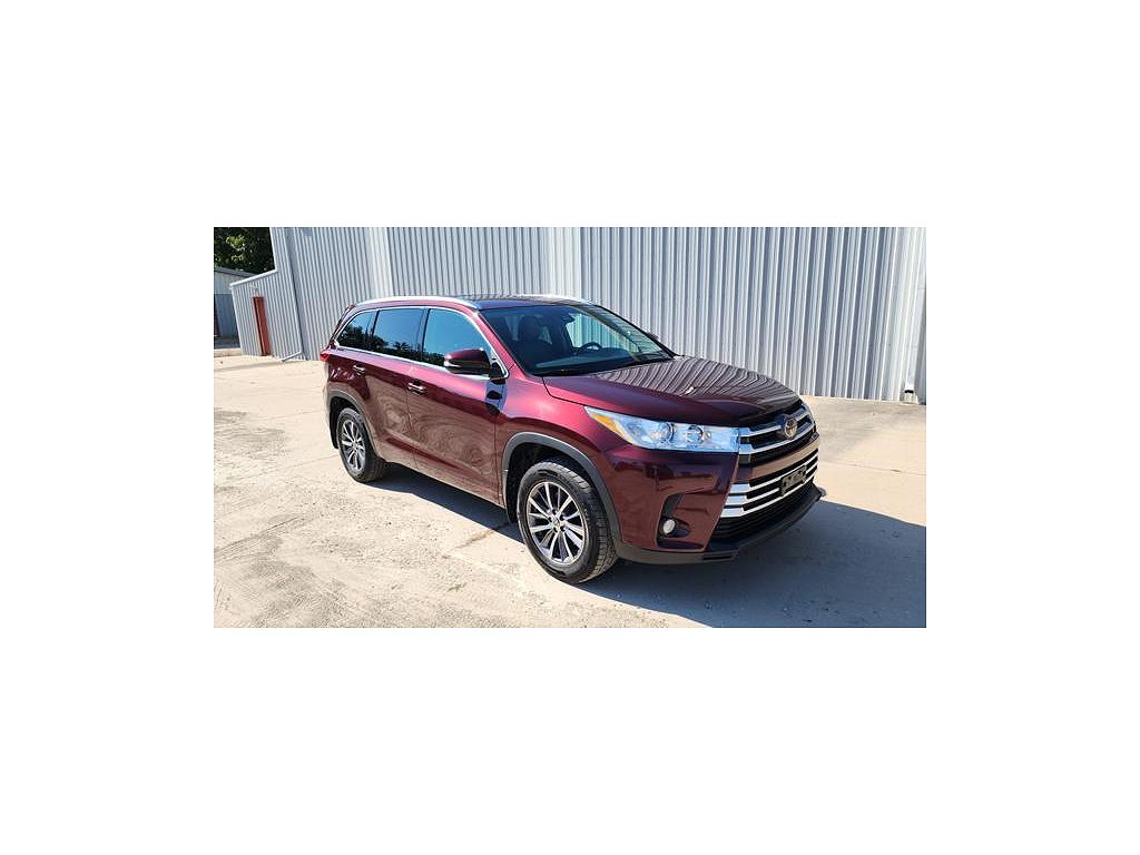 2018 Toyota Highlander SE
