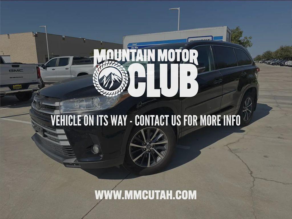 2017 Toyota Highlander SE