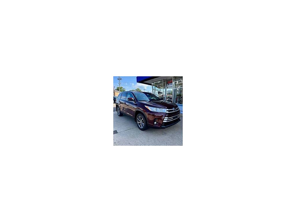 2019 Toyota Highlander SE