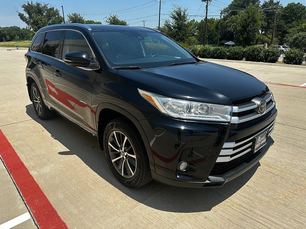 2017 Toyota Highlander SE