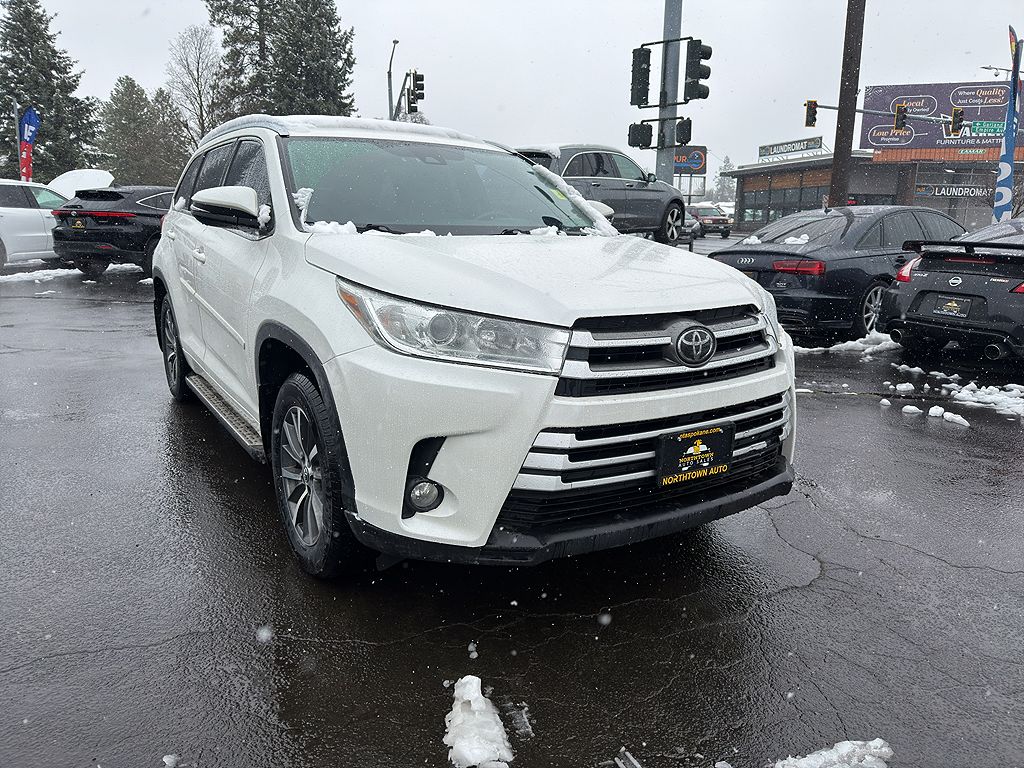 2018 Toyota Highlander SE