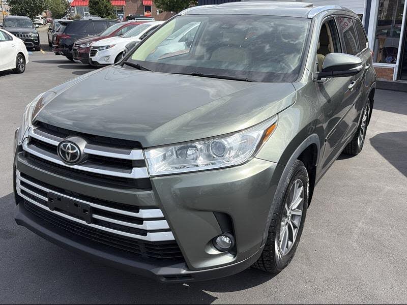 2019 Toyota Highlander SE