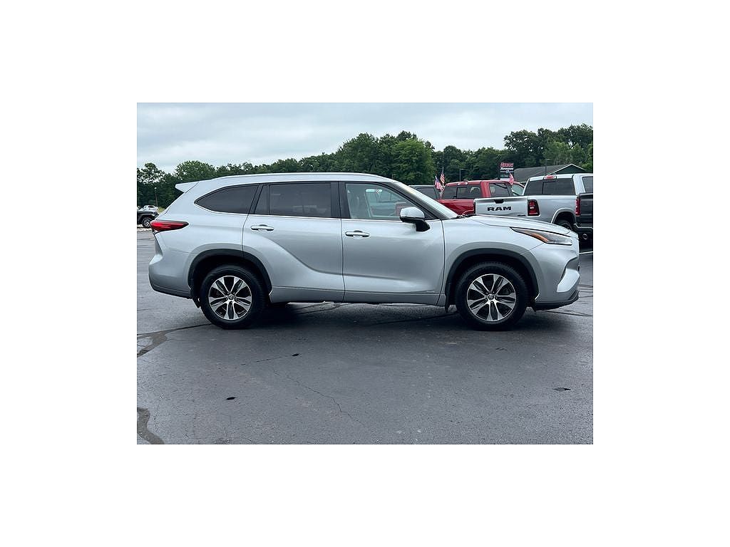 2023 Toyota Highlander Hybrid Hybrid XLE