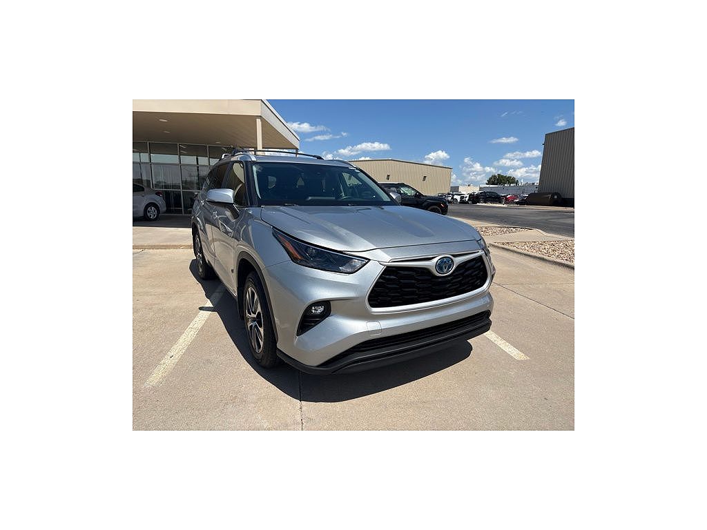 2023 Toyota Highlander XLE