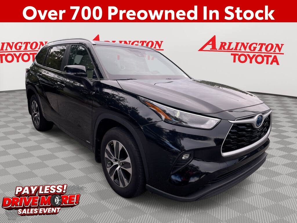2024 Toyota Highlander Hybrid LE Nightshade