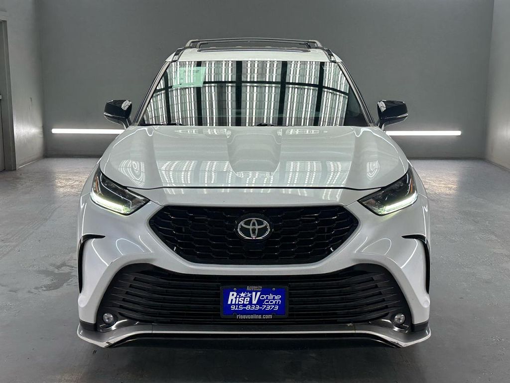 2023 Toyota Highlander LE