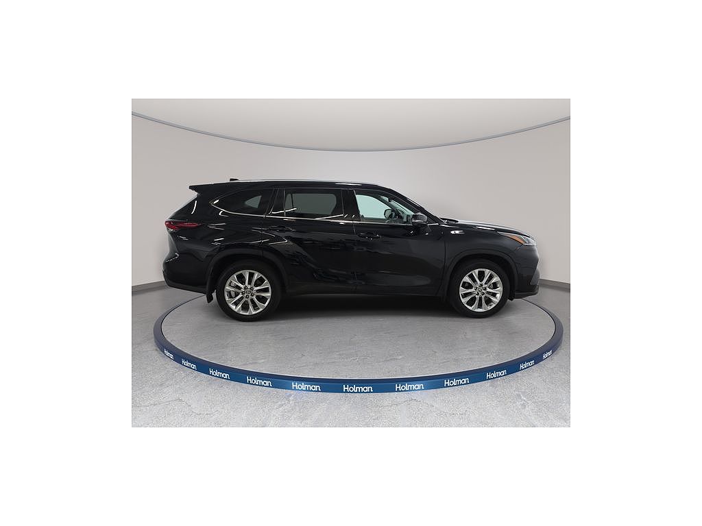 2024 Toyota Highlander Platinum