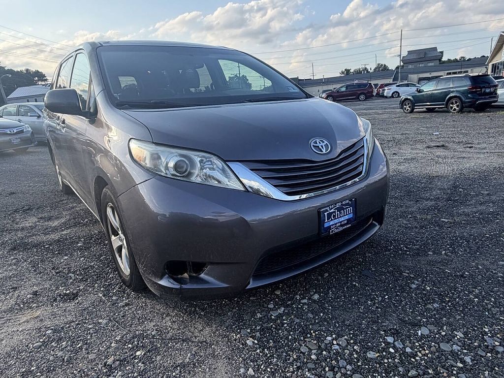2015 Toyota Sienna LE 7-Passenger Mobility