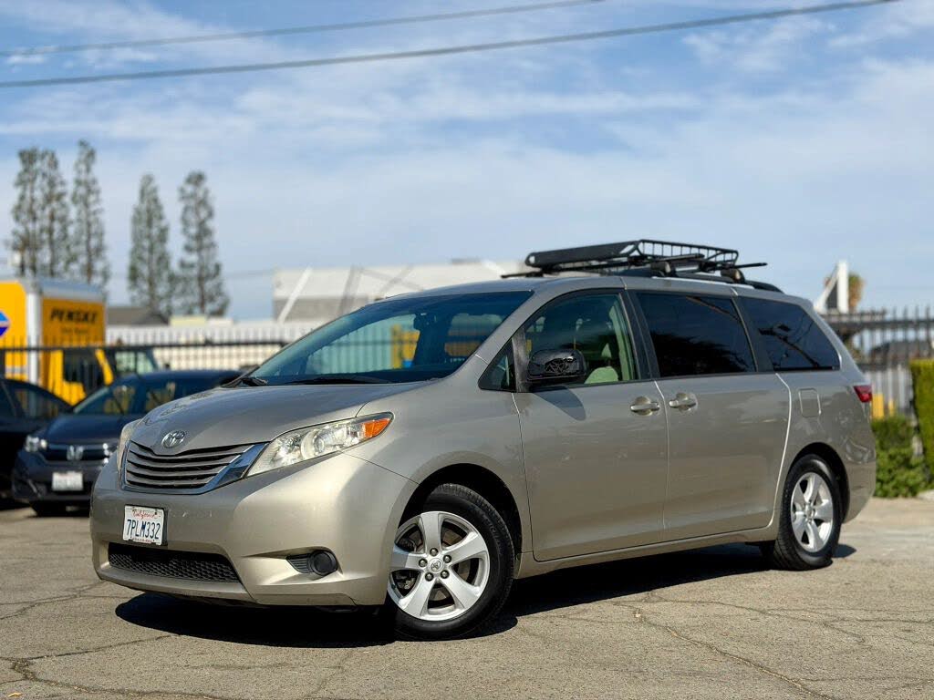 2015 Toyota Sienna LE 7-Passenger Mobility