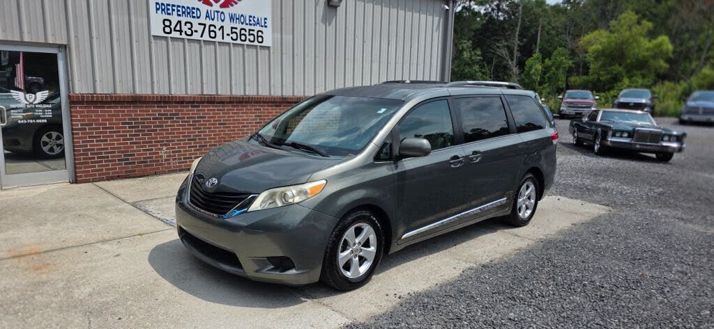 2013 Toyota Sienna LE 7-Passenger Mobility