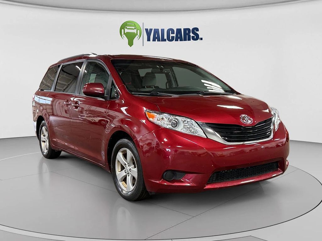 2015 Toyota Sienna LE 7-Passenger Mobility