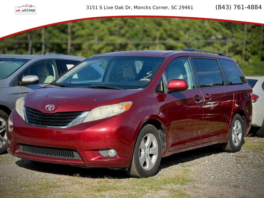 2012 Toyota Sienna LE 7-Passenger Mobility Auto Access