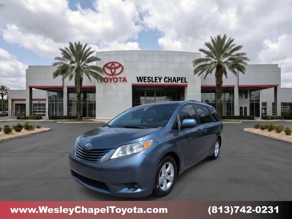 2016 Toyota Sienna LE 7-Passenger Mobility