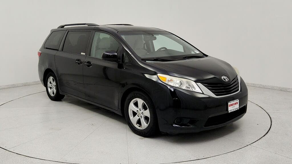 2015 Toyota Sienna LE 7-Passenger Mobility