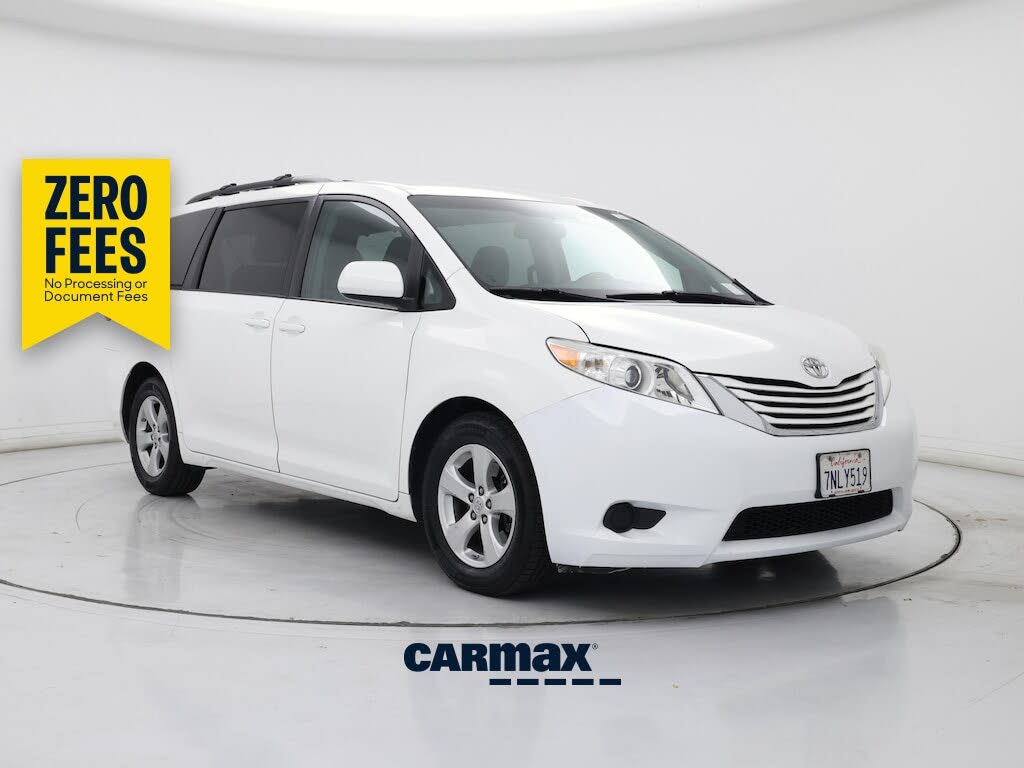 2015 Toyota Sienna LE 7-Passenger Mobility Auto Access
