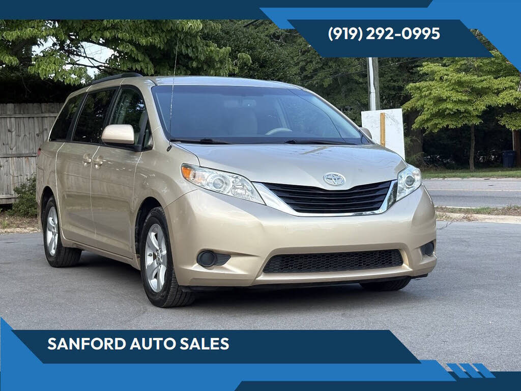 2014 Toyota Sienna LE 7-Passenger Mobility Auto Access