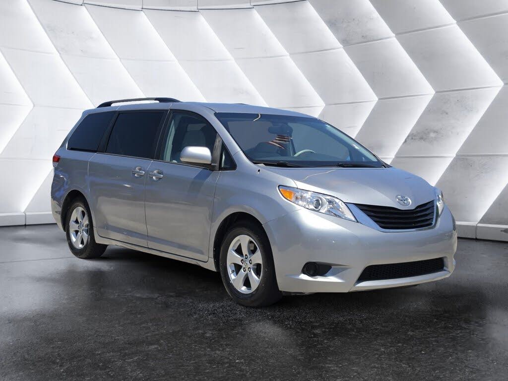 2013 Toyota Sienna LE 7-Passenger Mobility