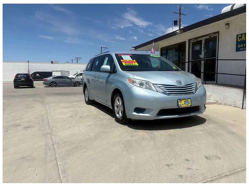 2016 Toyota Sienna LE 7-Passenger Mobility