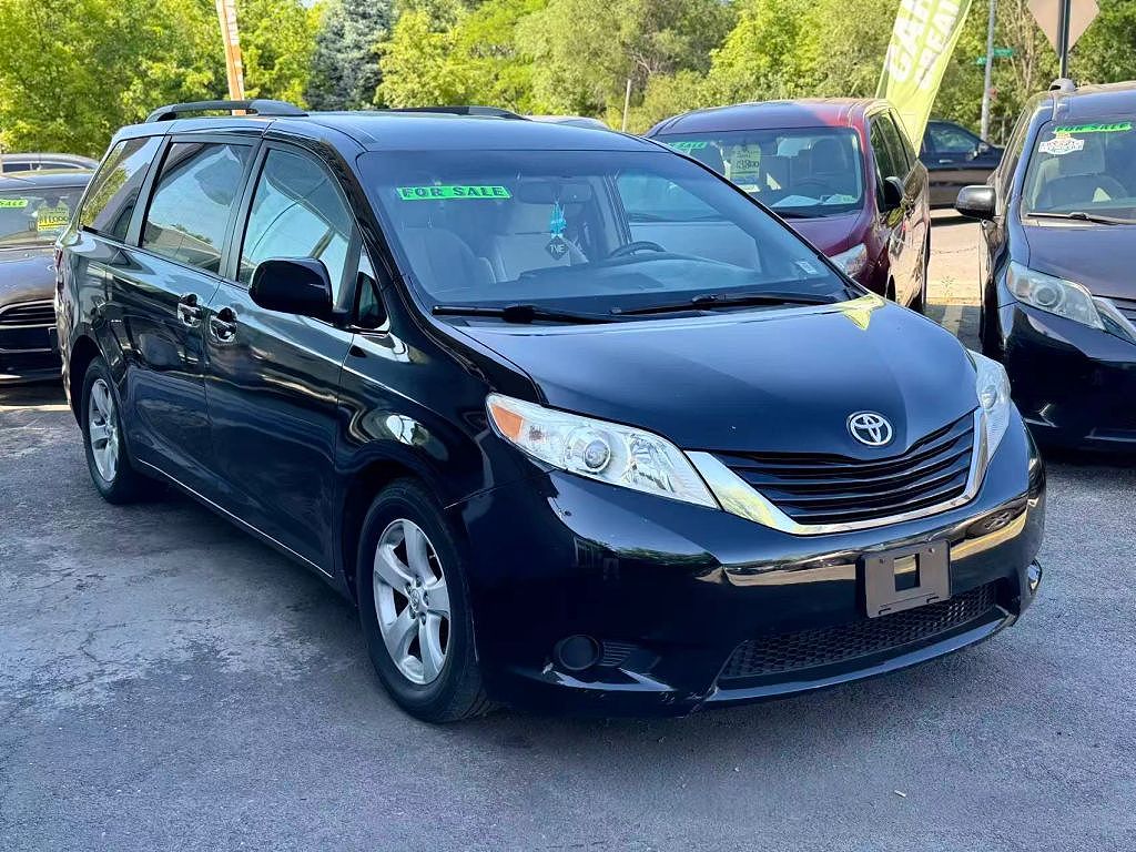 2016 Toyota Sienna LE 7-Passenger Mobility