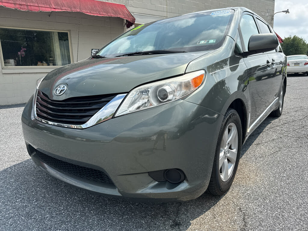 2013 Toyota Sienna LE 7-Passenger Mobility