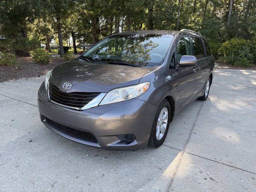 2013 Toyota Sienna LE 7-Passenger Mobility