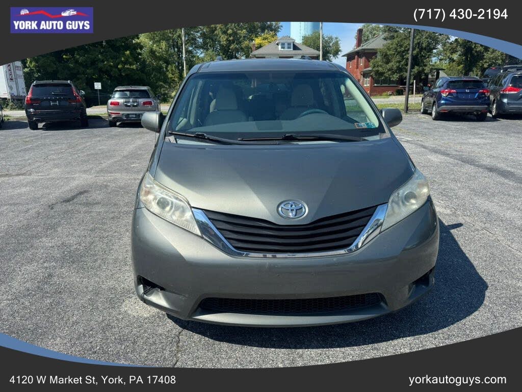 2013 Toyota Sienna LE 7-Passenger Mobility