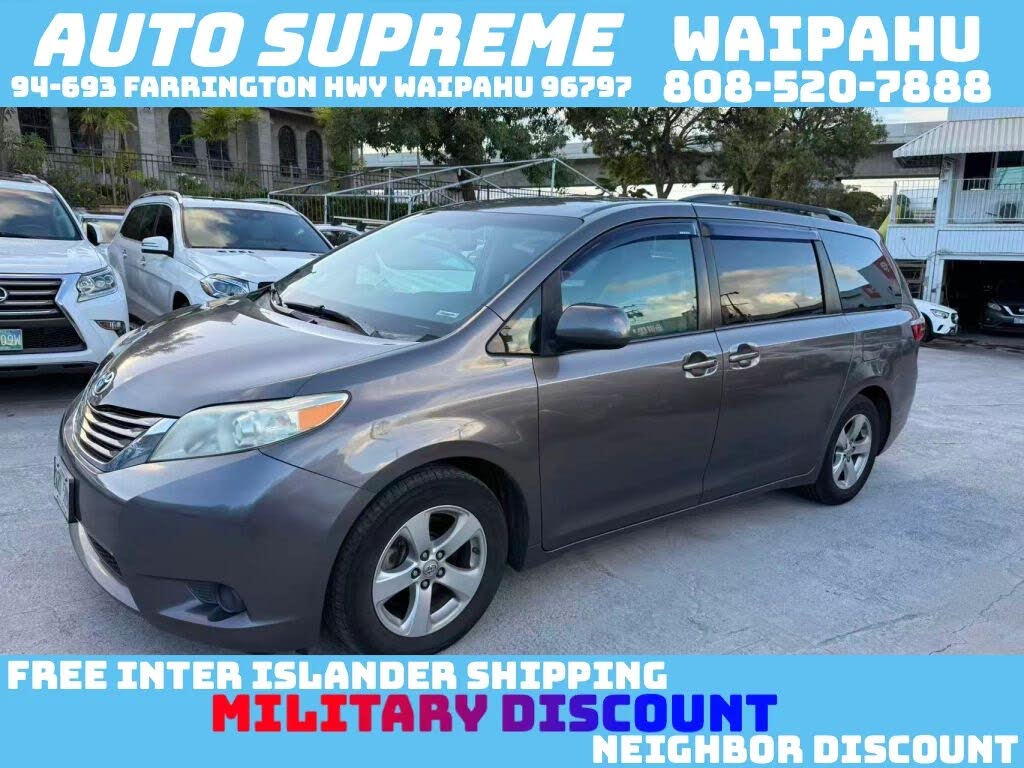 2016 Toyota Sienna LE Minivan 4D