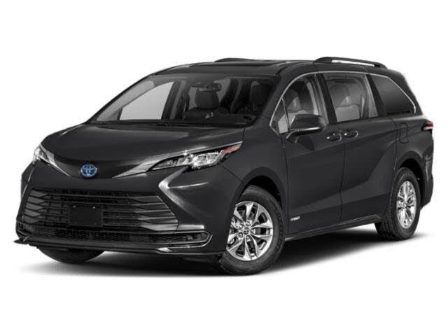 2022 Toyota Sienna LE 8-Passenger