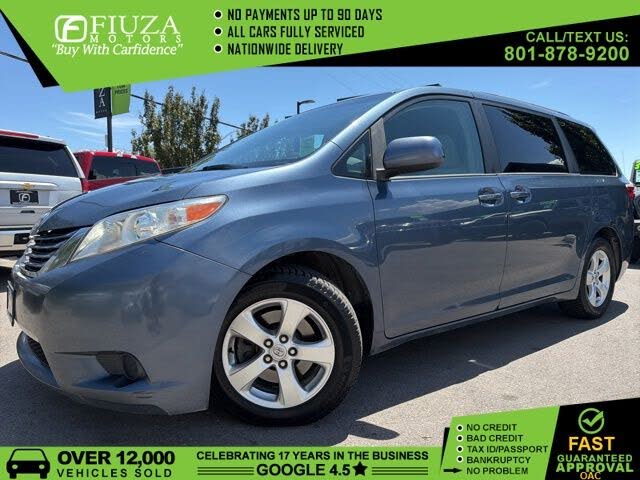 2017 Toyota Sienna LE 7-Passenger Mobility Auto Access