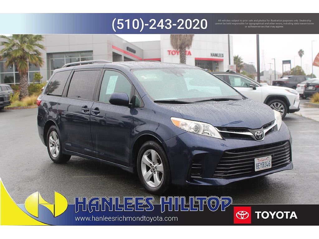 2018 Toyota Sienna LE 8-Passenger