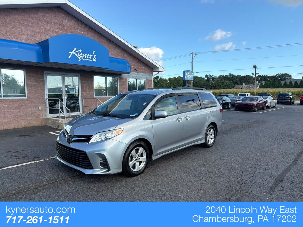 2018 Toyota Sienna LE 7-Passenger Mobility